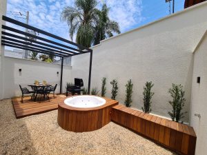 Quintal-scaled